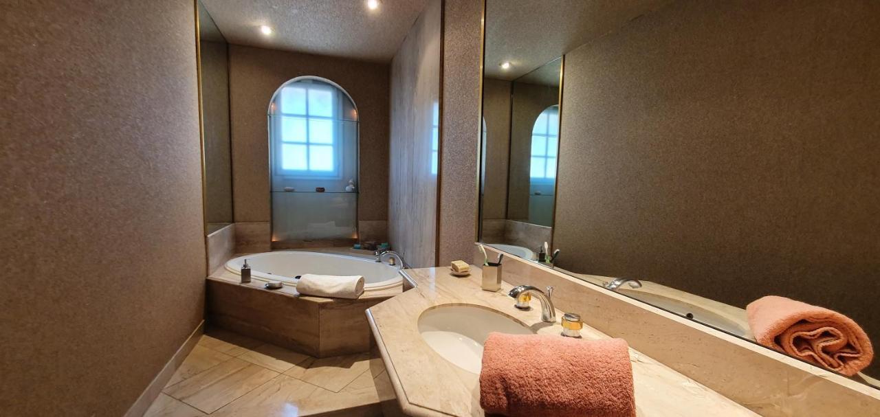 La Casa De Margarita Y Sisco, Villa Avec Piscine 카르카손 외부 사진
