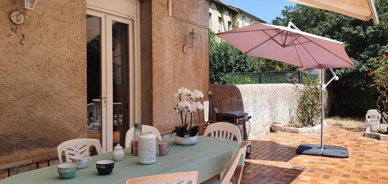 La Casa De Margarita Y Sisco, Villa Avec Piscine 카르카손 외부 사진